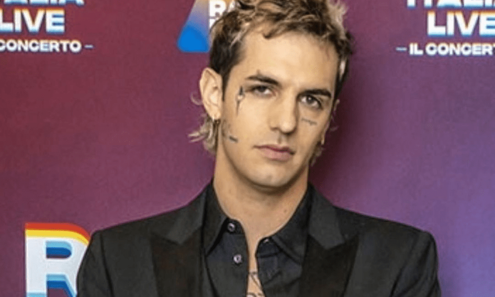 Achille Lauro alla conferenza stampa di Radio Italia