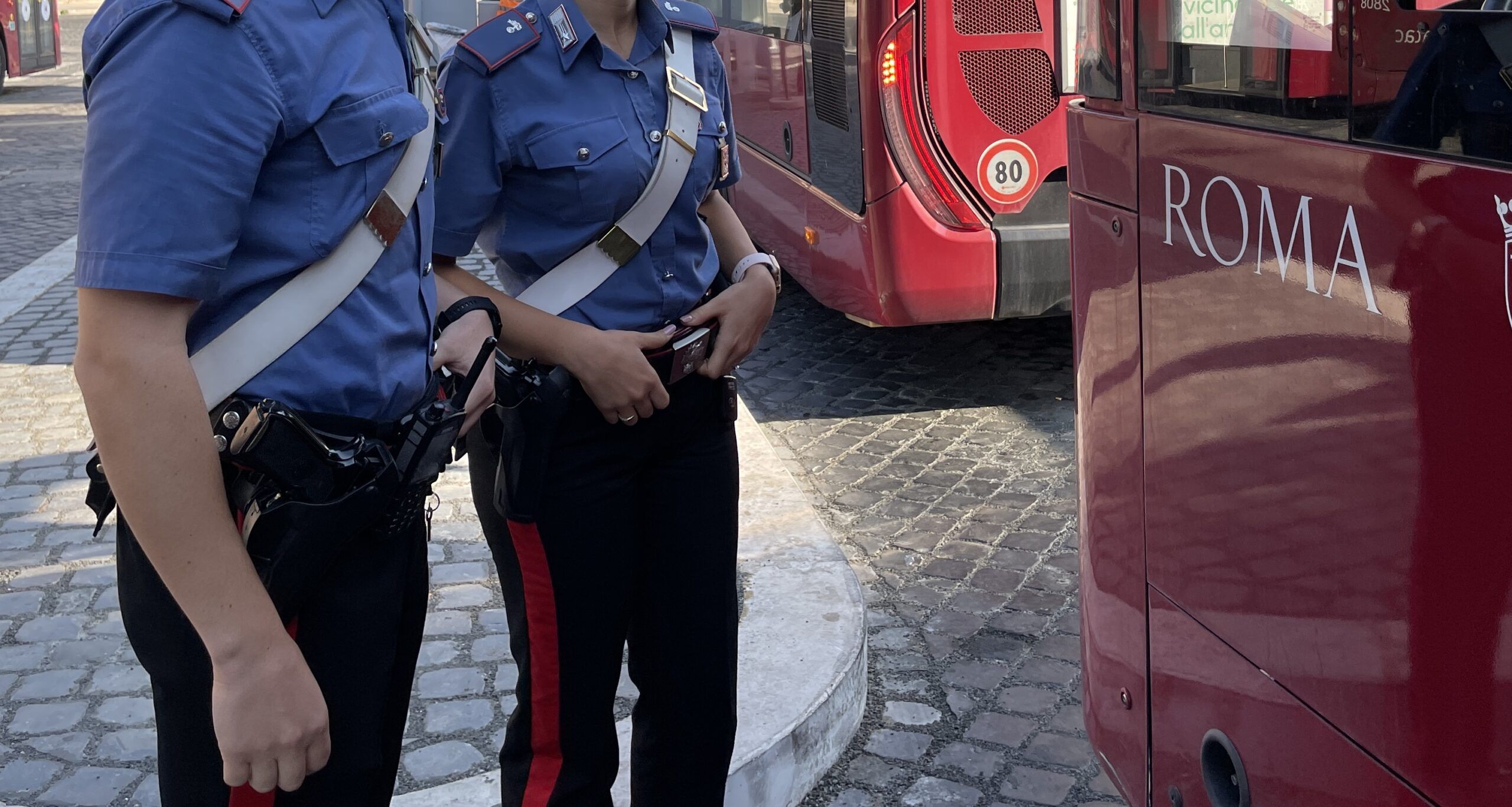 carabinieri contro i borseggi nei mezzi pubblici