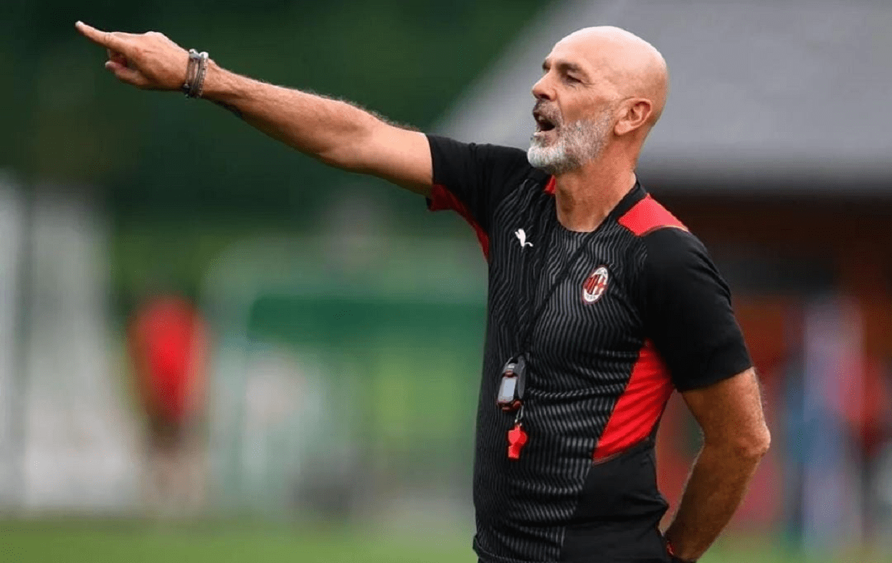 Tapiro d'Oro all'allenatore del Milan Stefano Pioli