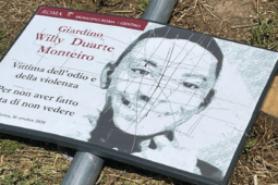 Targa Willy Monteiro Duarte vandalizzata