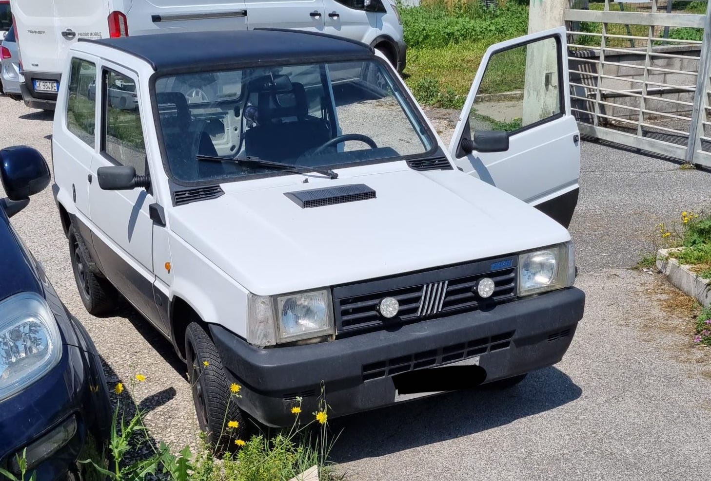 rubano un'auto ad Anzio per commettere un furto ad Ardea: ritrovata a Pomezia