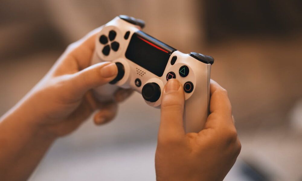 Controller Playstation per far nascere bambini