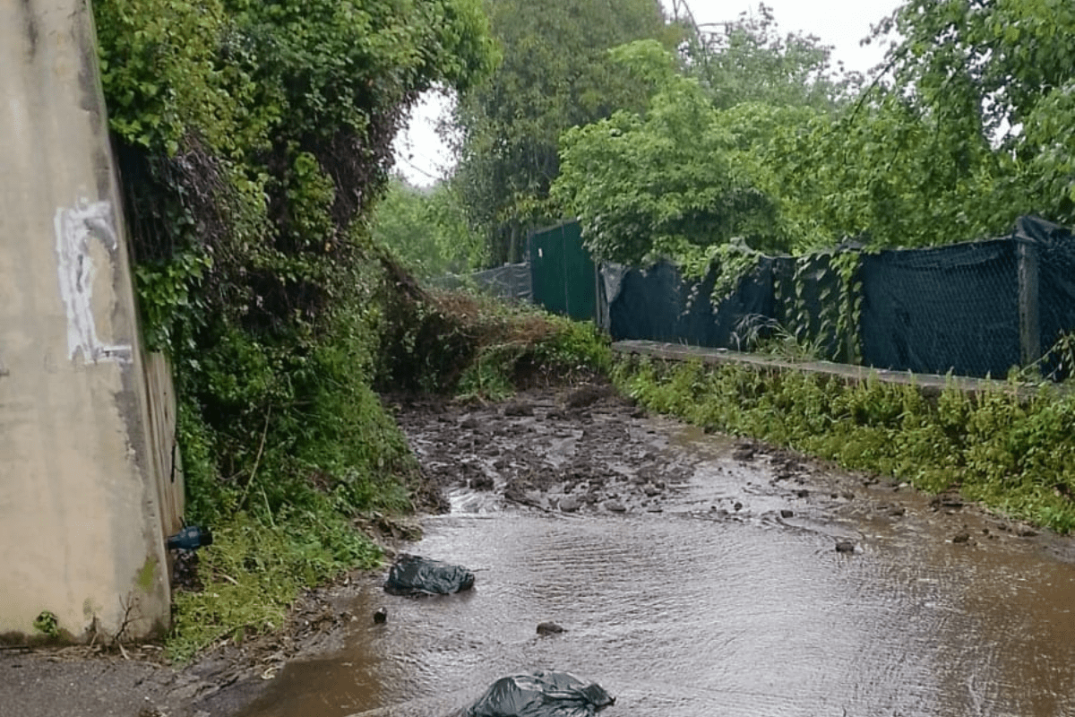 crollo della montagna su via del Boschetto a Velletri