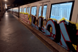 Vandalizzata Roma-Lido