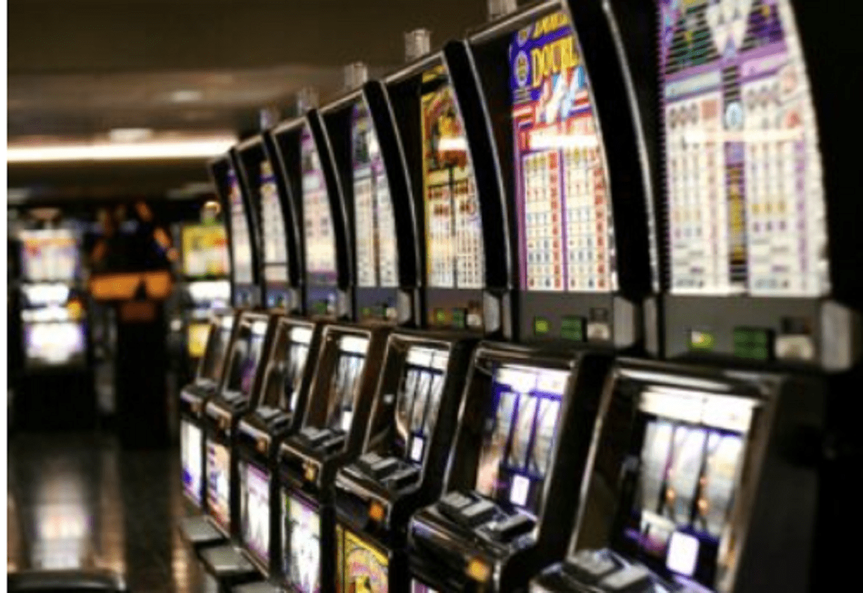 Rapina da 50 mila euro in una sala slot di Latina: il colpo è stato effettuato dalla Guardia Giurata che vi lavorava.