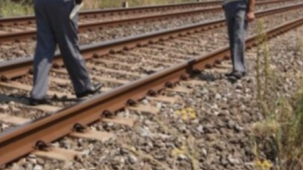 Un uomo è stato travolto ed ucciso dal treno in corsa nella notte a cavallo tra sabato e domenica