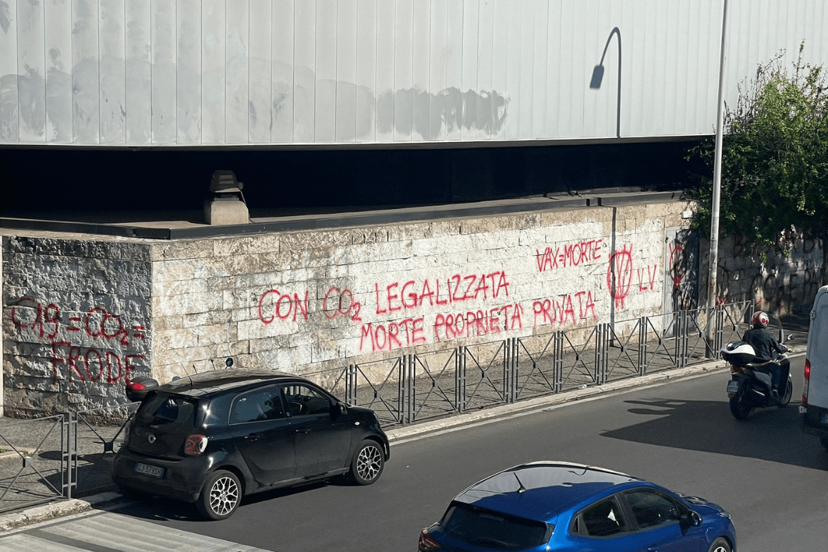 Facoltà di Lettere Roma Tre vandalizzata