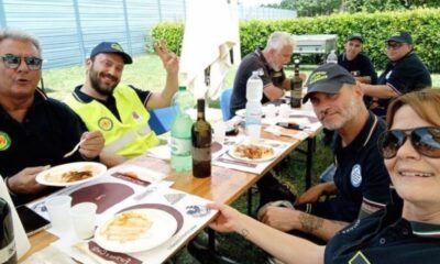 Nek e Cremonini sono angeli del fango
