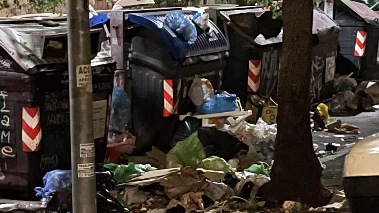 Rifiuti Roma in zona San Giovanni