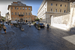 piazza san calisto trastevere