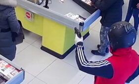 rapinatori supermercati, arrestati