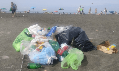 Rifiuti sulla spiaggia