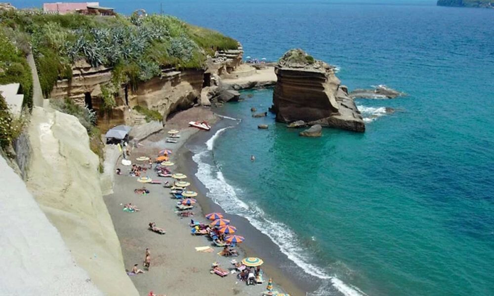 Ventotene tra le spiagge più belle del Lazio
