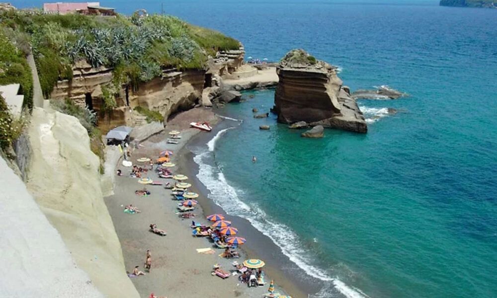 Ventotene tra le spiagge più belle del Lazio