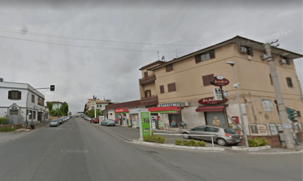 Investita mentre attraversa la strada ad Aprilia, gravemente ferita una 30enne Investita mentre attraversa la strada ad Aprilia, gravemente ferita una 30enne