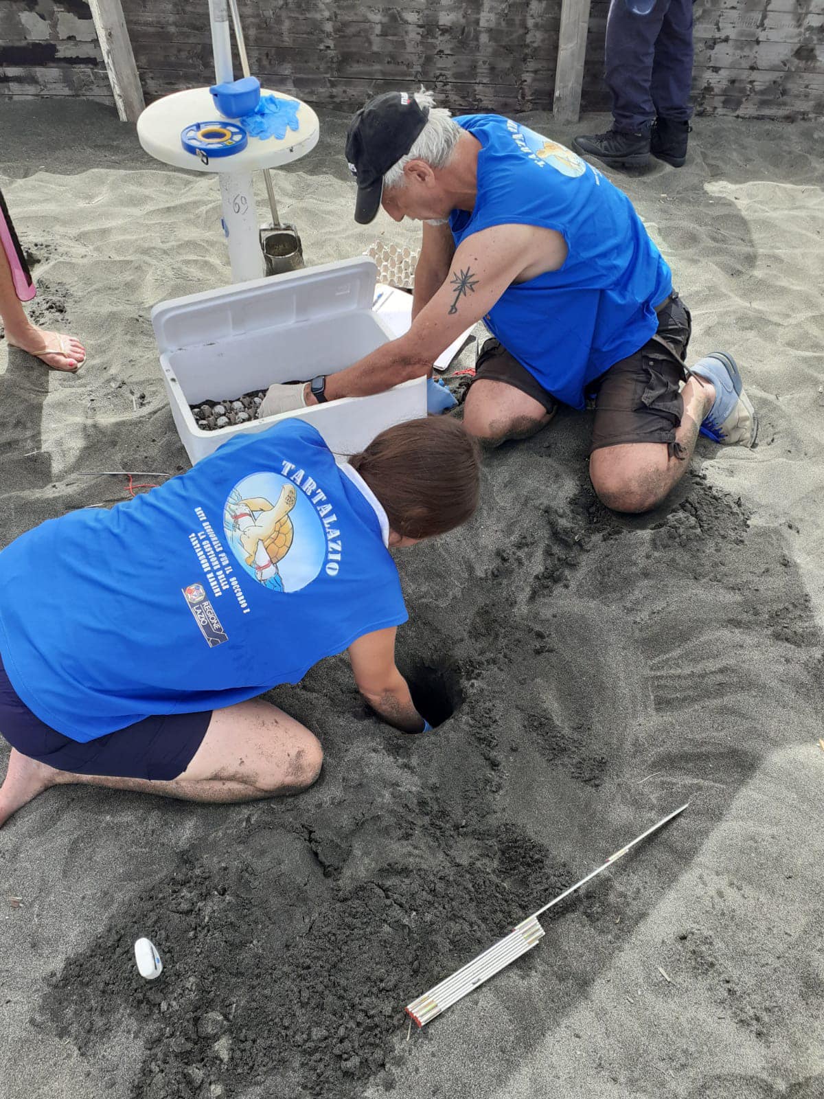 volontari di TartaLazio a Ostia