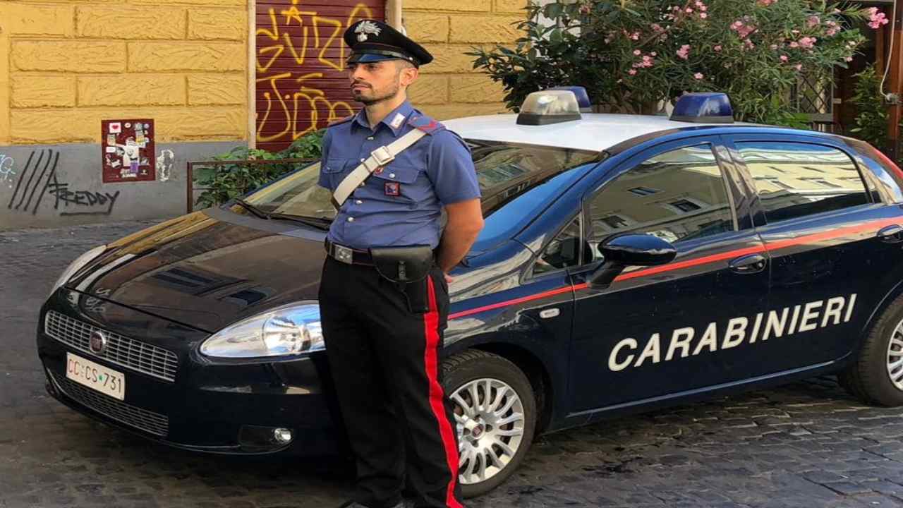 Anzio cadavere in un garage