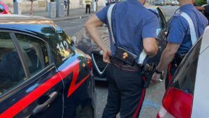 I carabinieri del Nucleo Radiomobile salvano un pensionato romano colto da malore sulla via Tiburtina, altezza Rebibbia.