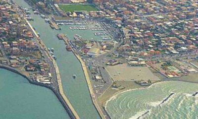 Pescatori e titolari di imbarcazioni tornano a chiedere il dragaggio del fondale della darsena a Fiumicino.