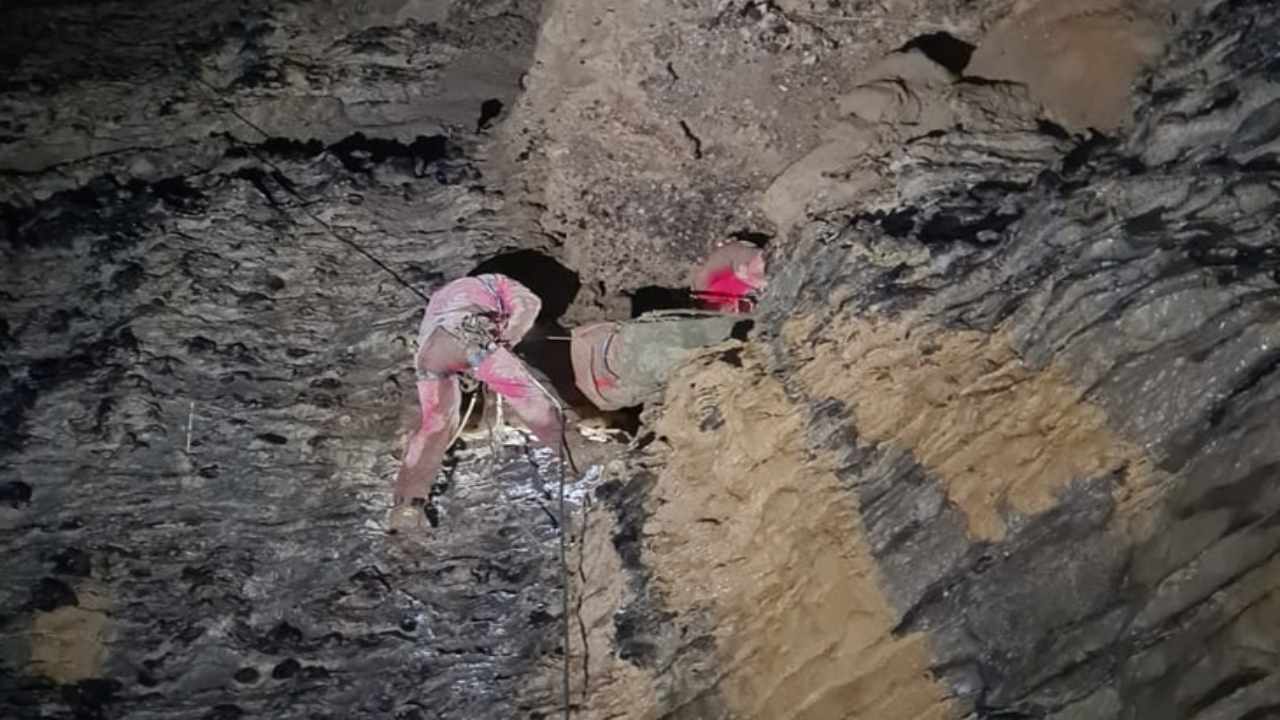 Speleologa bloccata in una grotta della bergamasca