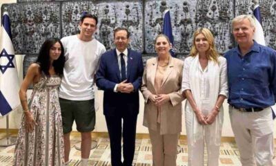 Giulia De Lellis con il capo di Stato israeliano