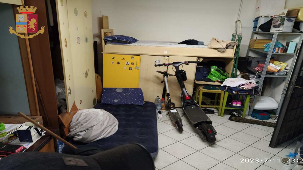 Chiuso un locale abusivo in via san Zefferino Papa a Roma. Condizioni igieniche pessime e lavoratori irregolari.