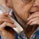 Due donne sono state arrestate a Roma mentre truffavano una sessantenne presso la periferia est della Capitale.