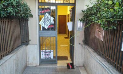 Dopo la manifestazione per commemorare Michelle Causo, un gruppo di facinorosi ha devastato l'appartamento dell'assassino.