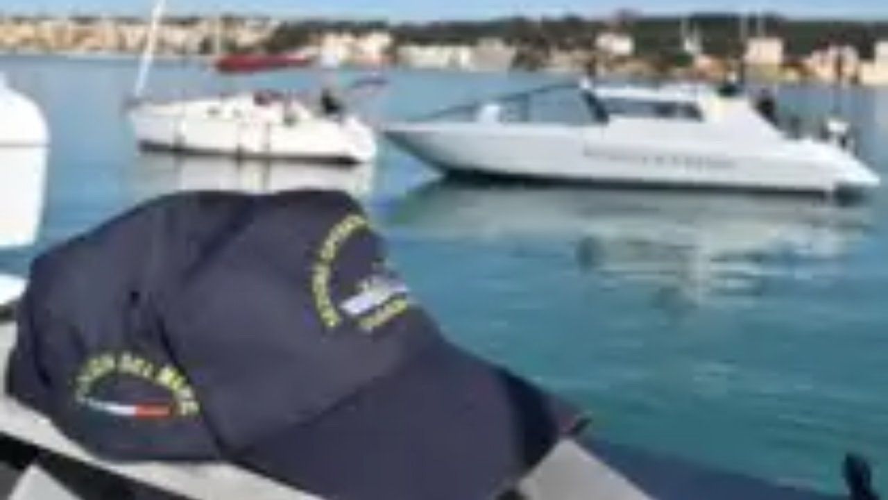 Guardia di finanza di mare