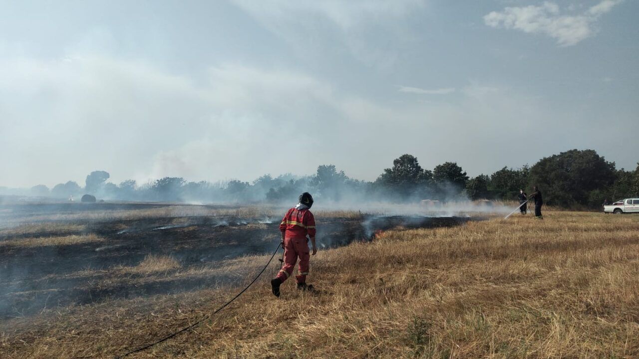 incendio a Castel Romano