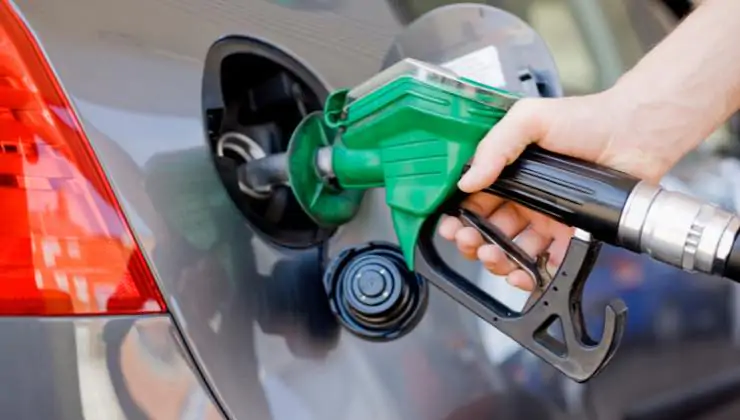 Fare benzina Fare benzina