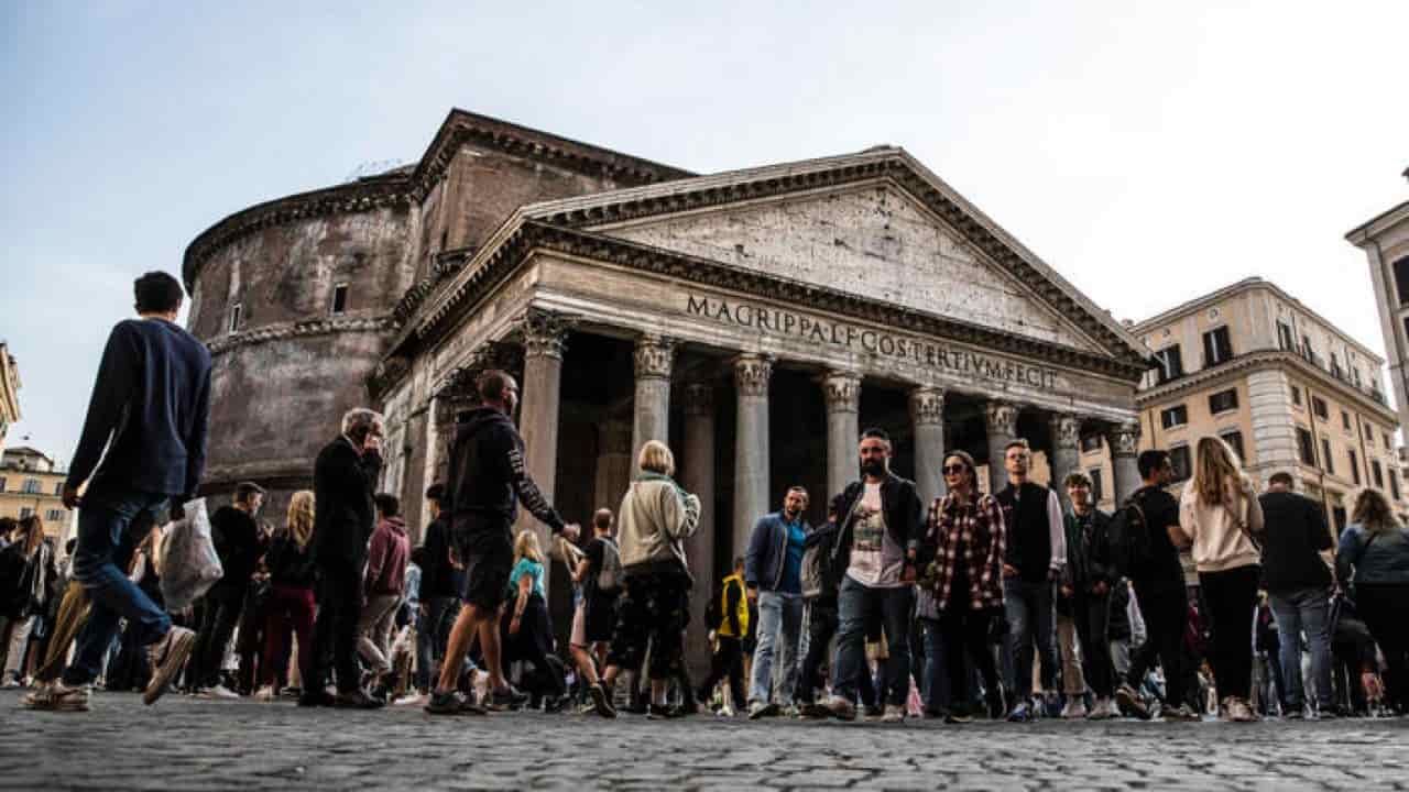 Fila al Pantheon