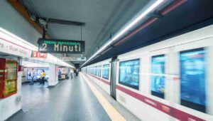 Riattivata oggi sull'intera linea, anche durante il giorno, la circolazione della Metro A interrotta per la sostituzione dei binari