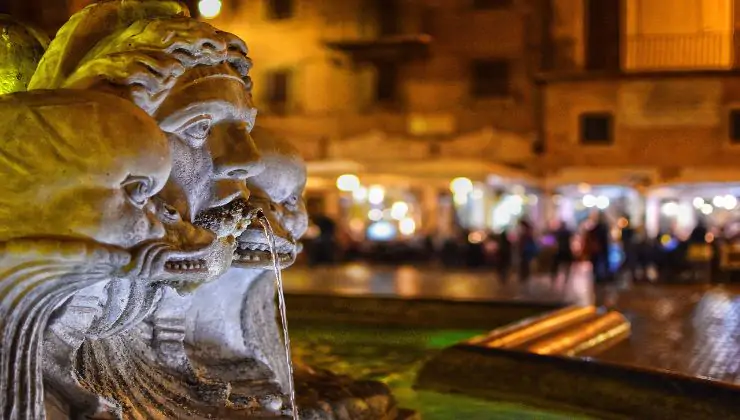 Strega di Piazza Navona Strega di Piazza Navona