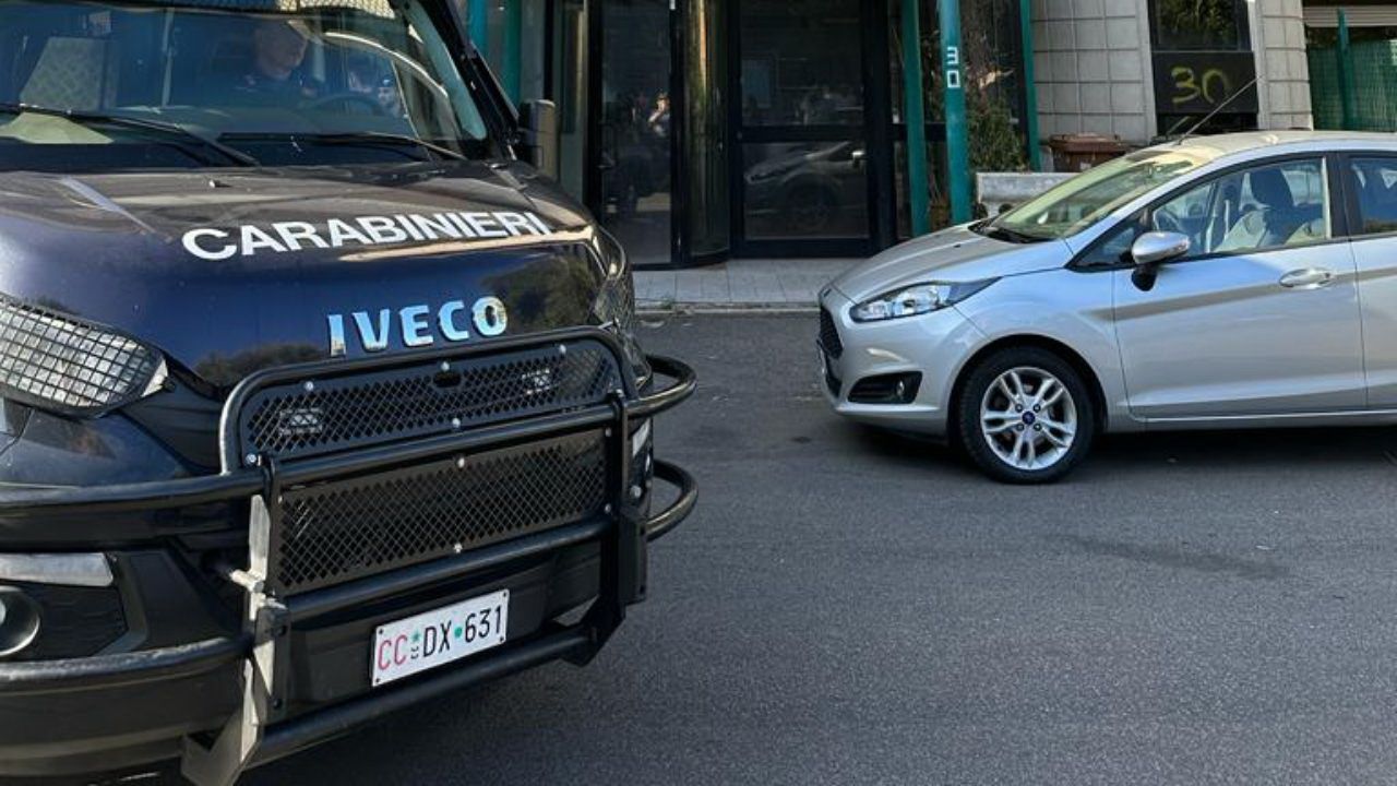 carabinieri pomezia sequestro hotel