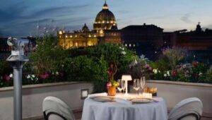 Qual è il costo di una cena per due persone nel centro di Roma? Tante le imperdibili e golose possibilità disponibili.