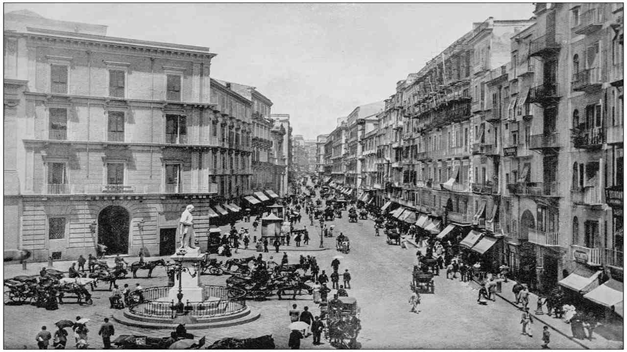 Via Toledo a Napoli