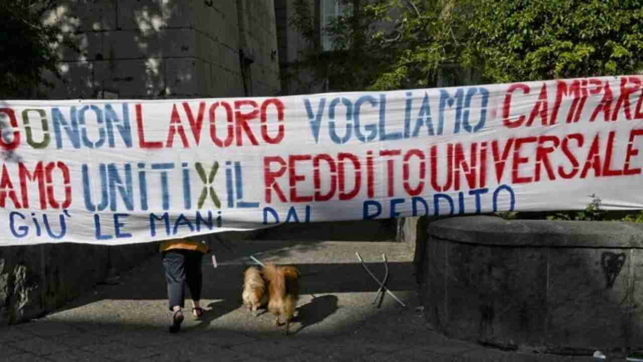 proteste sul reddito di cittadinanza