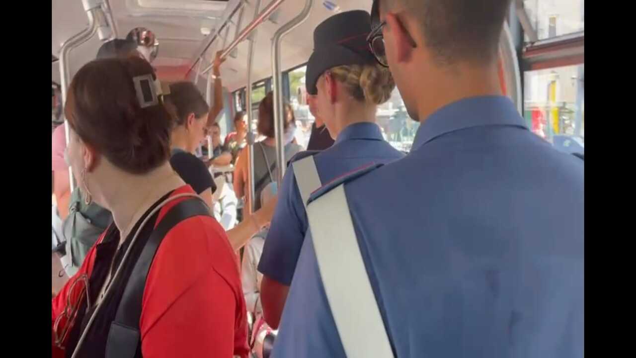 ladri sui mezzi pubblici Roma