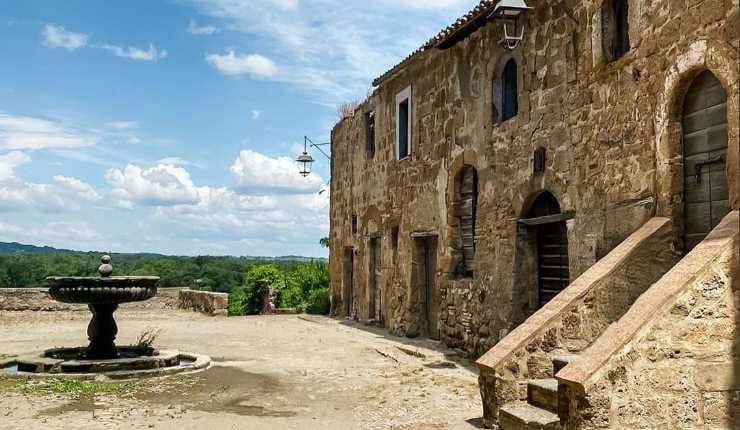 Borgo di Montecalvello