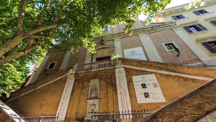 Chiesa spaventosa di Roma