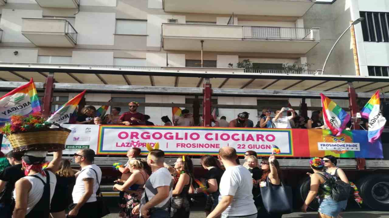 Frosinone è stata scelta, dopo cinque anni, come sede del Lazio Pride 2024. L'arcigay locale si sta sempre più strutturando.