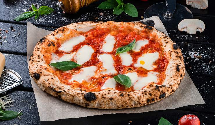 Pizza tonda economica a Roma