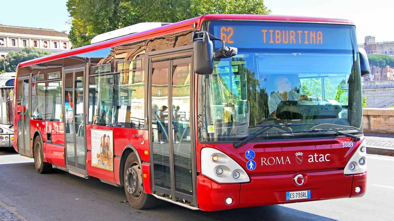 Atac licenzia controllore: 'sono apolide non posso fare multe