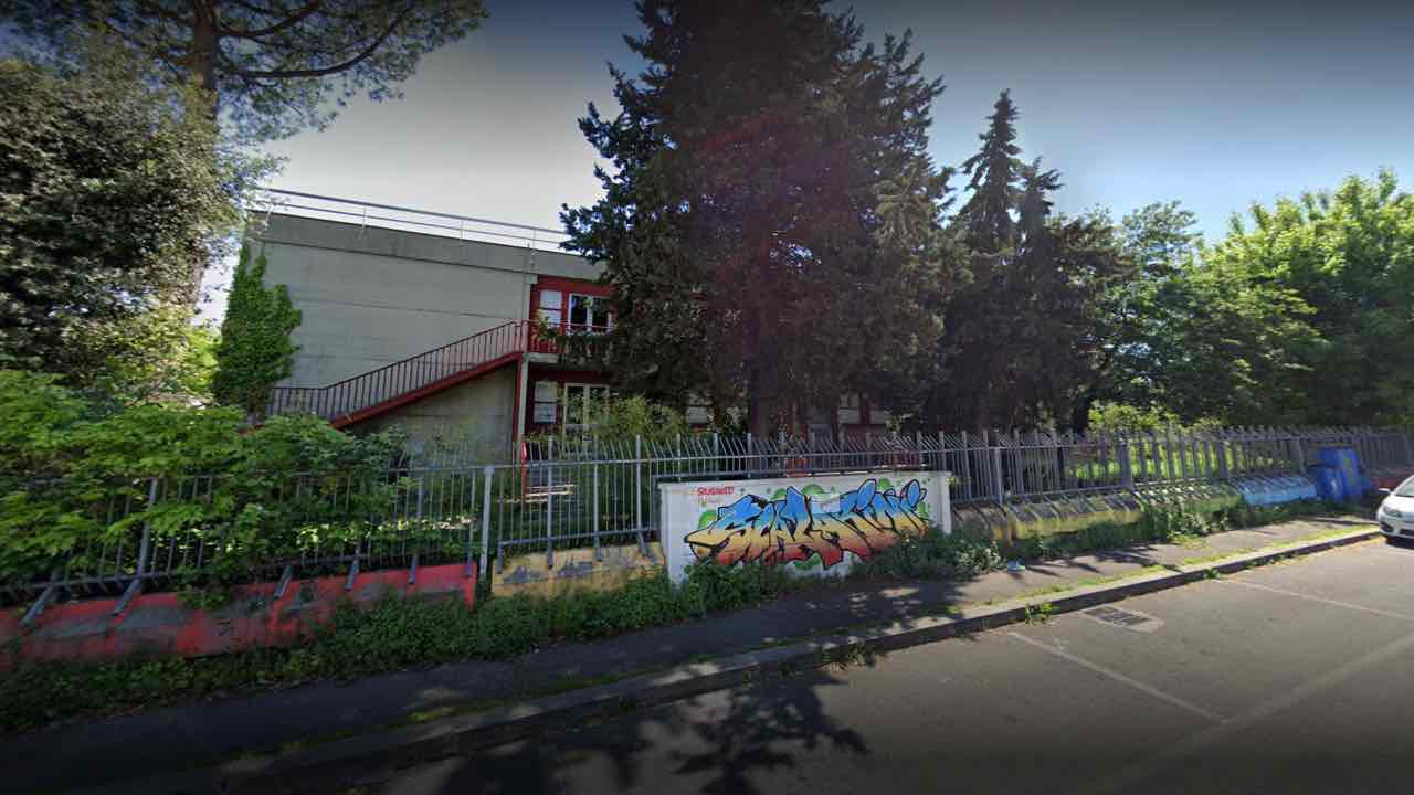 Roma, Colli Aniene: bambina di 11 anni investita sulle strisce davanti alla scuola, trasportata in codice arancione all'Umberto I