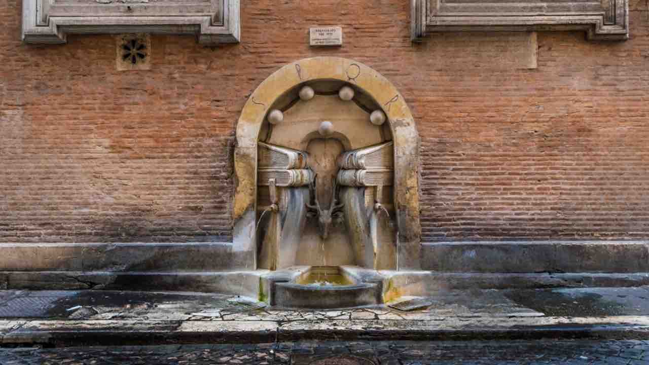 fontana dei libri