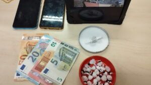 Polizia arresti per droga