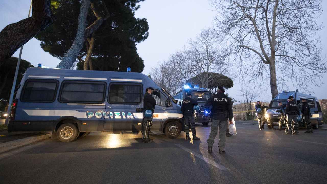 Polizia Stadio Olimpico arrestati due tifosi stranieri