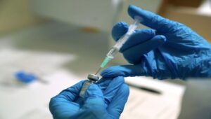 Covid nel Lazio, vaccinazioni al via nella Regione : si inizia il 2 ottobre con una campagna divisa in 3 diverse fasi