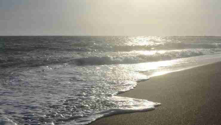 Bagnasciuga con sabbia nera a Ladispoli